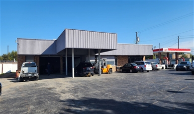 4445 Jefferson Blvd , Dallas Texas                                                                                                75211